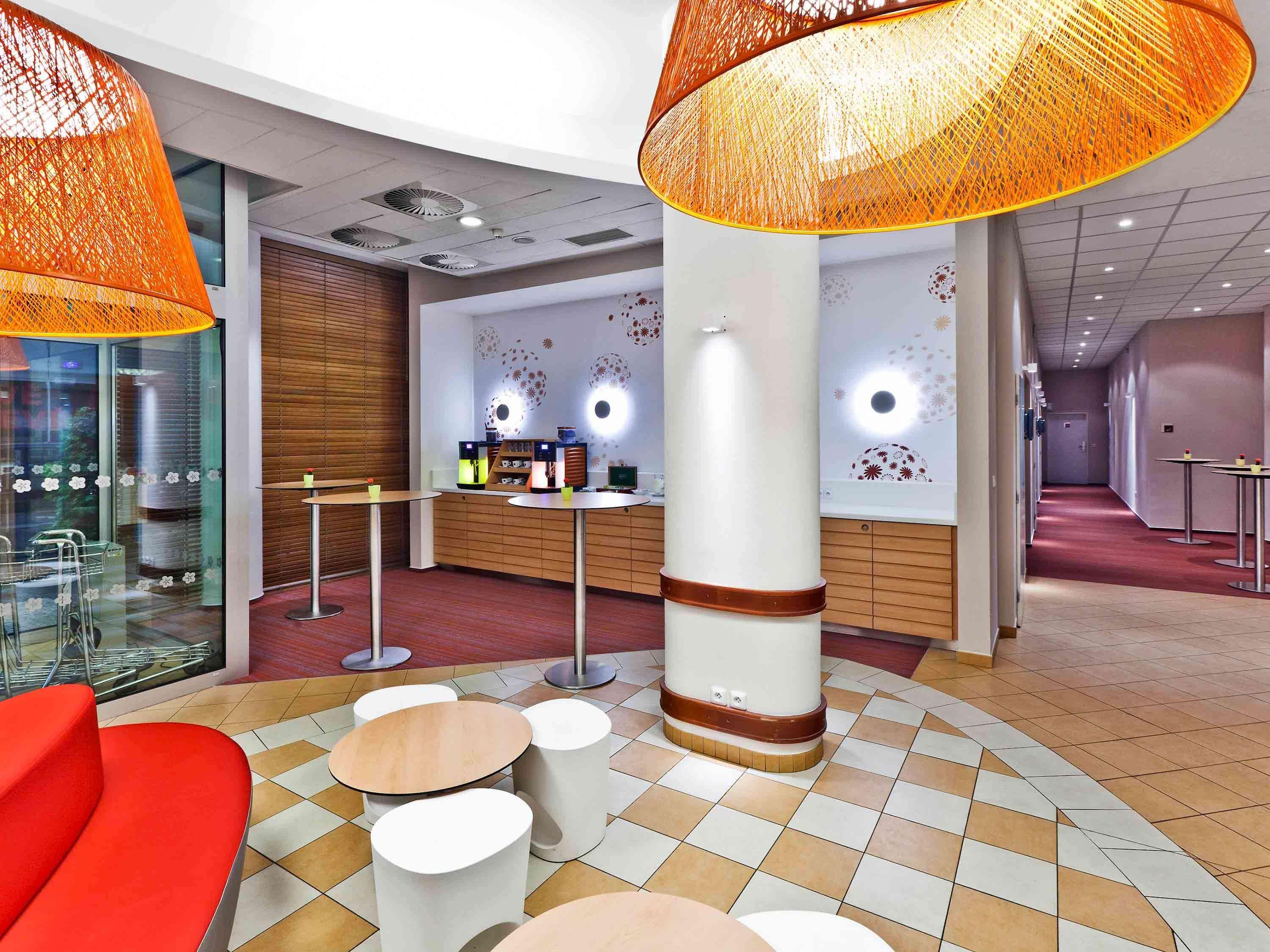 Hotel Ibis Praha Mala Strana Esterno foto