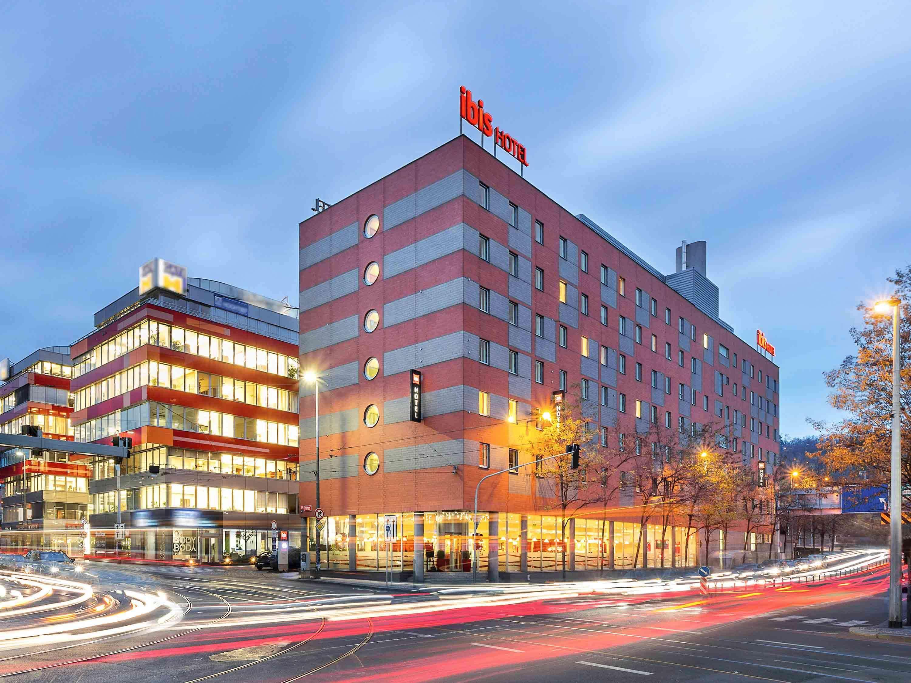 Hotel Ibis Praha Mala Strana Esterno foto