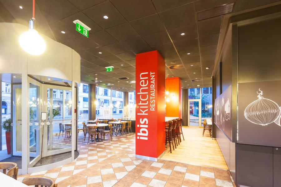 Hotel Ibis Praha Mala Strana Esterno foto