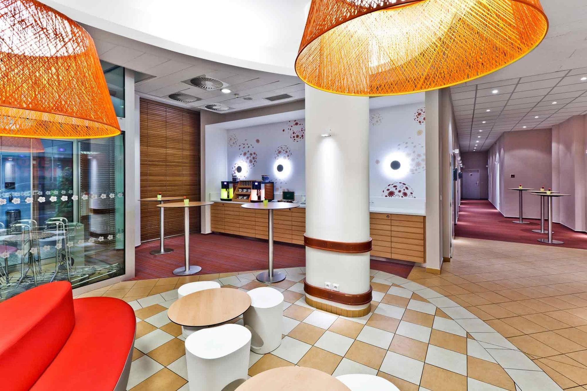 Hotel Ibis Praha Mala Strana Esterno foto