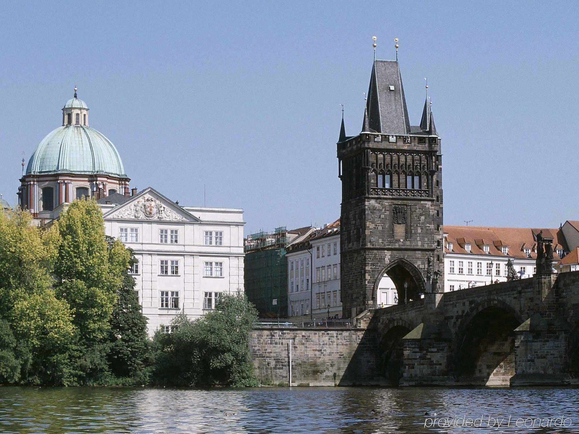 Hotel Ibis Praha Mala Strana Esterno foto