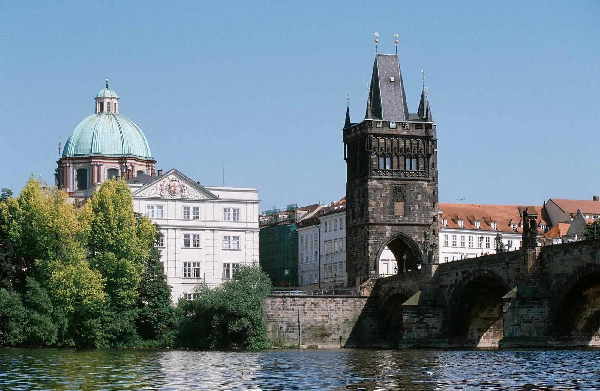Hotel Ibis Praha Mala Strana Esterno foto