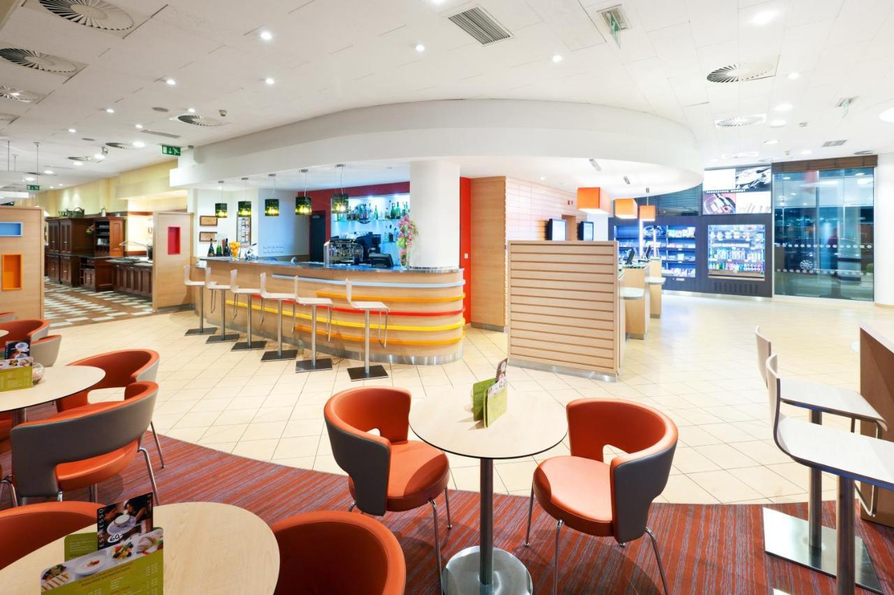 Hotel Ibis Praha Mala Strana Esterno foto