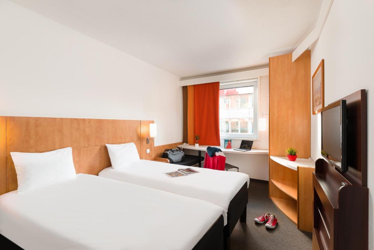 Hotel Ibis Praha Mala Strana Esterno foto
