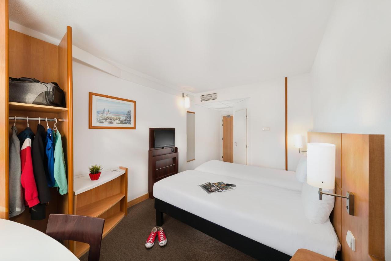 Hotel Ibis Praha Mala Strana Esterno foto